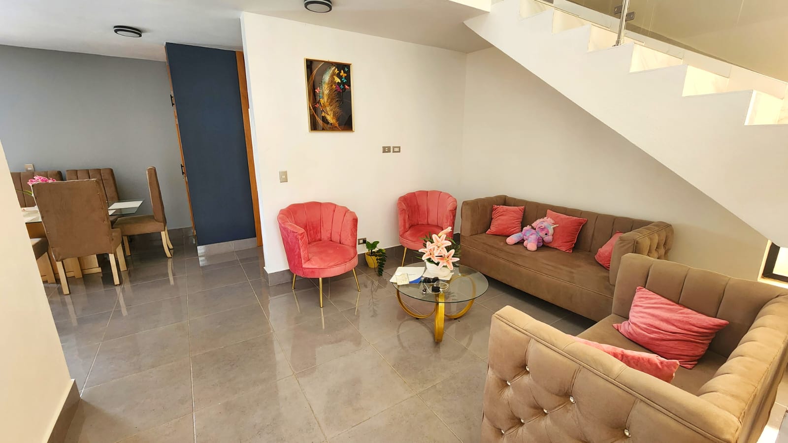 Vendo Majestuosa Casa moderna en Jarabacoa  A 2 minutos del pueblo  Foto 7251064-4.jpg