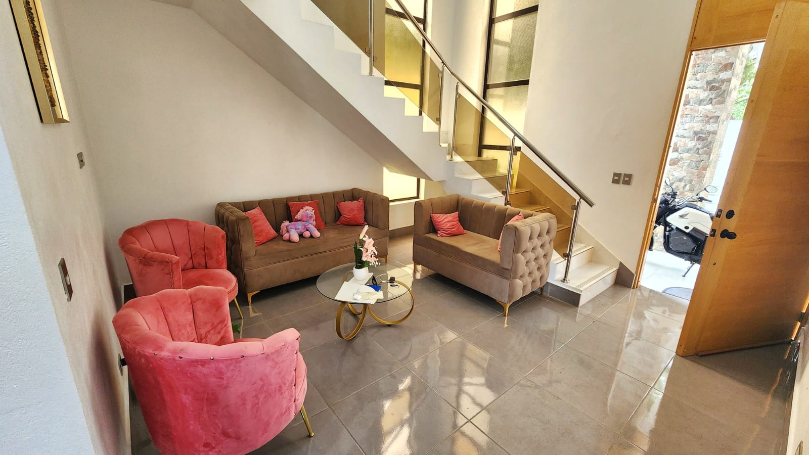 Vendo Majestuosa Casa moderna en Jarabacoa  A 2 minutos del pueblo  Foto 7251064-9.jpg