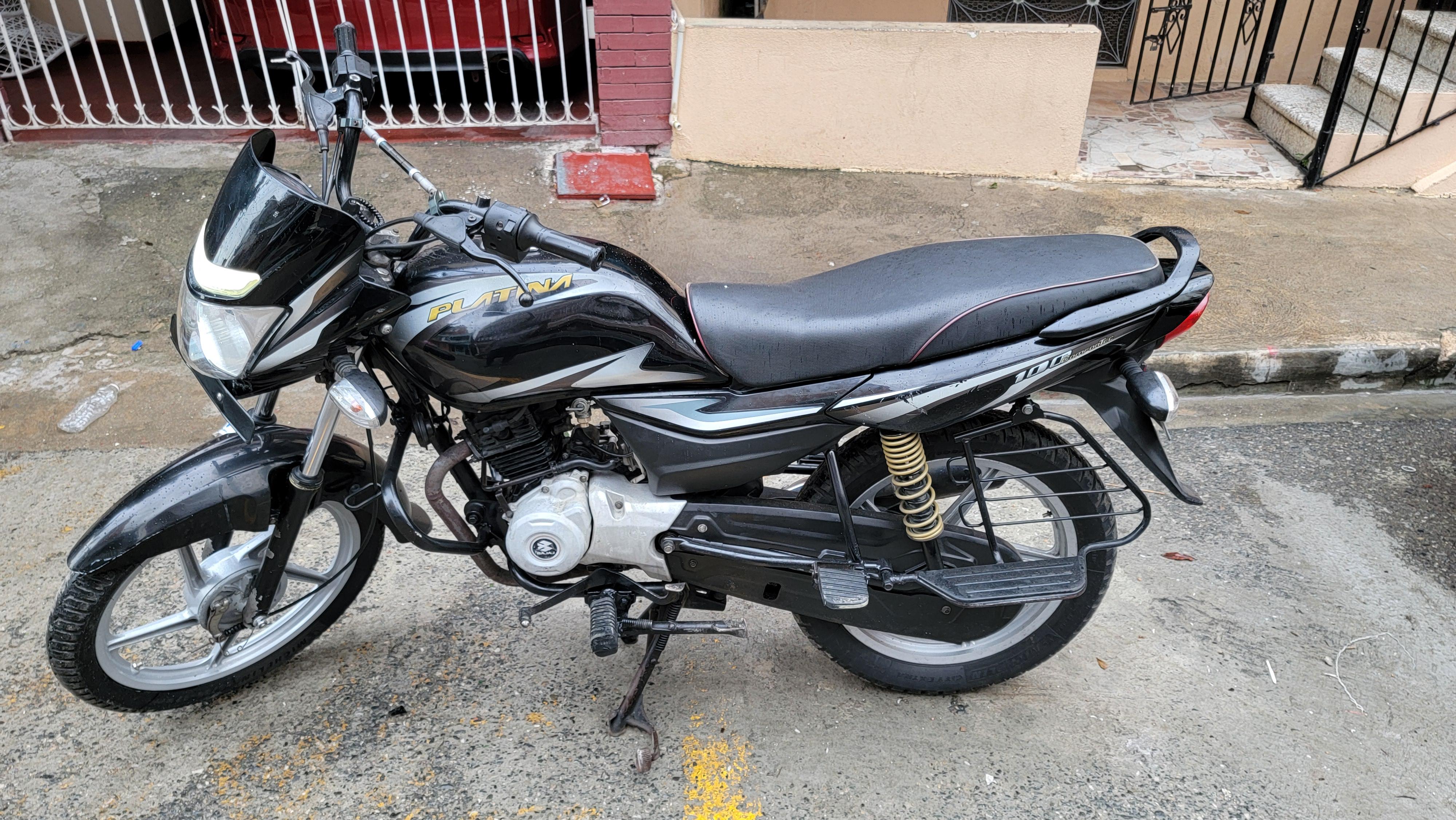 Bajaj Platina 100ES Negro 2019 Único dueño Foto 7251191-1.jpg