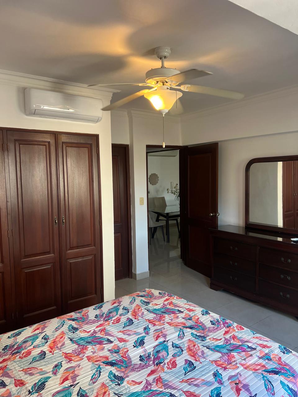 Alquiler de Apartamento Amueblado en Piantini. Foto 7251429-11.jpg