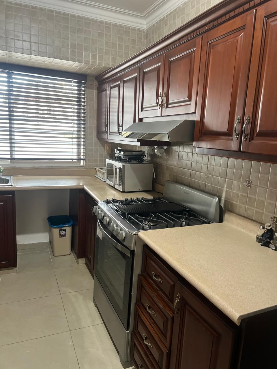 Alquiler de Apartamento Amueblado en Piantini. Foto 7251429-3.jpg