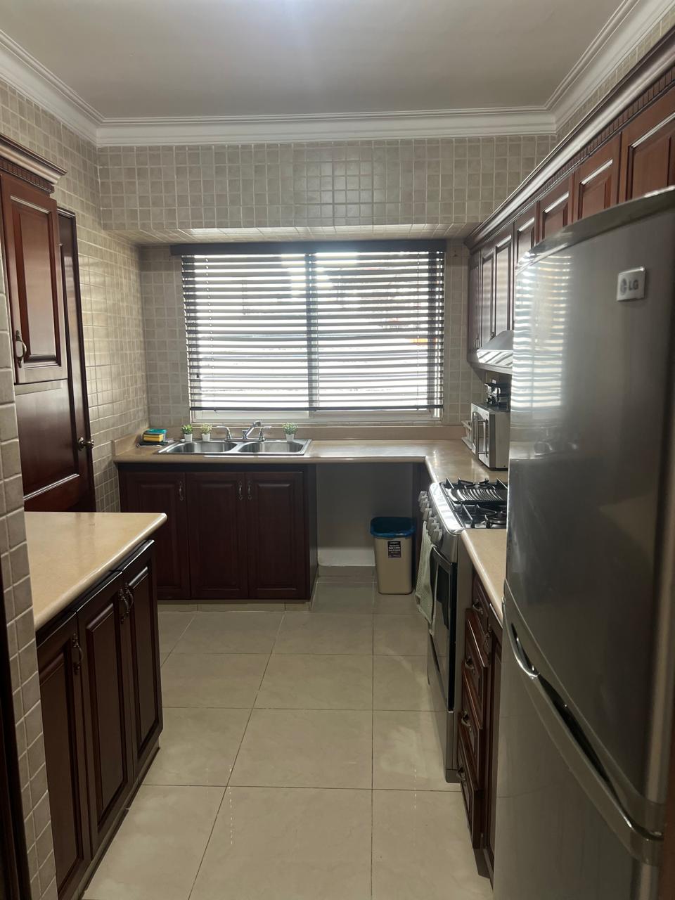 Alquiler de Apartamento Amueblado en Piantini. Foto 7251429-7.jpg