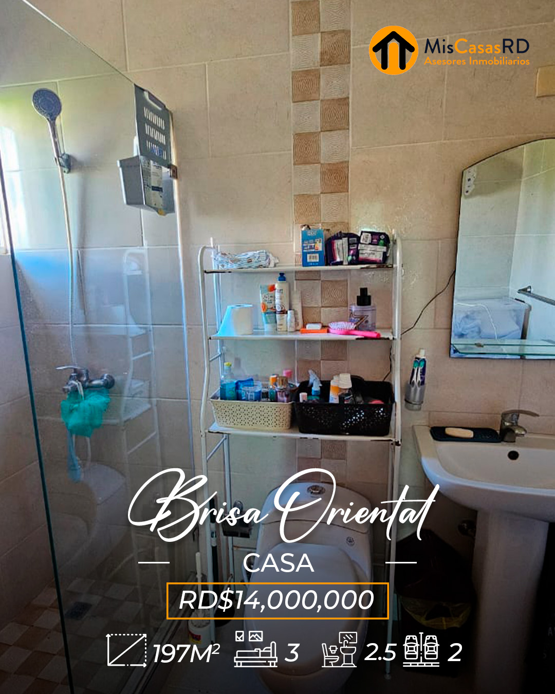 Casa en venta en Urb. Brisa Oriental de 3 niveles en Santo Domingo Est Foto 7251648-12.jpg