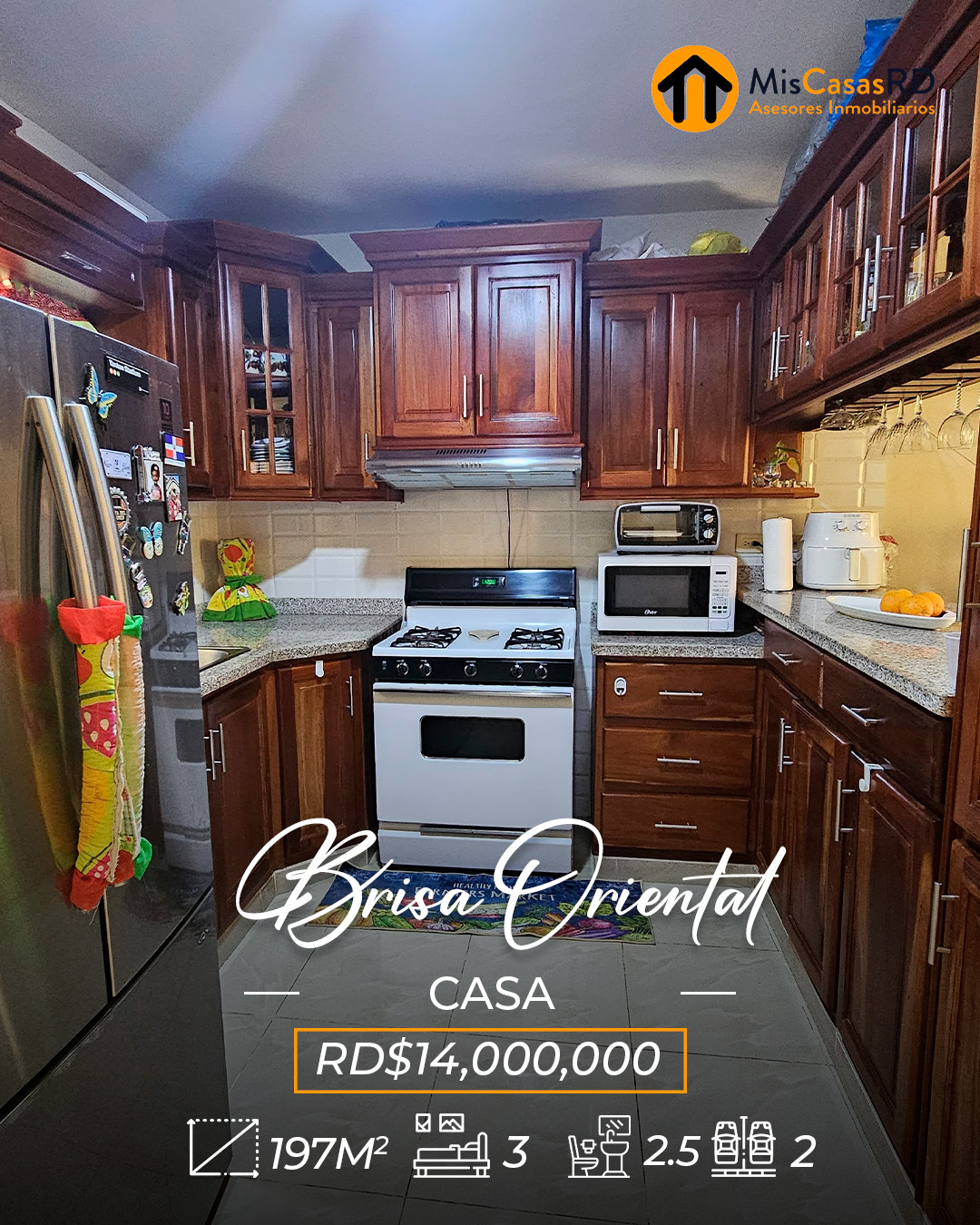 Casa en venta en Urb. Brisa Oriental de 3 niveles en Santo Domingo Est Foto 7251648-7.jpg