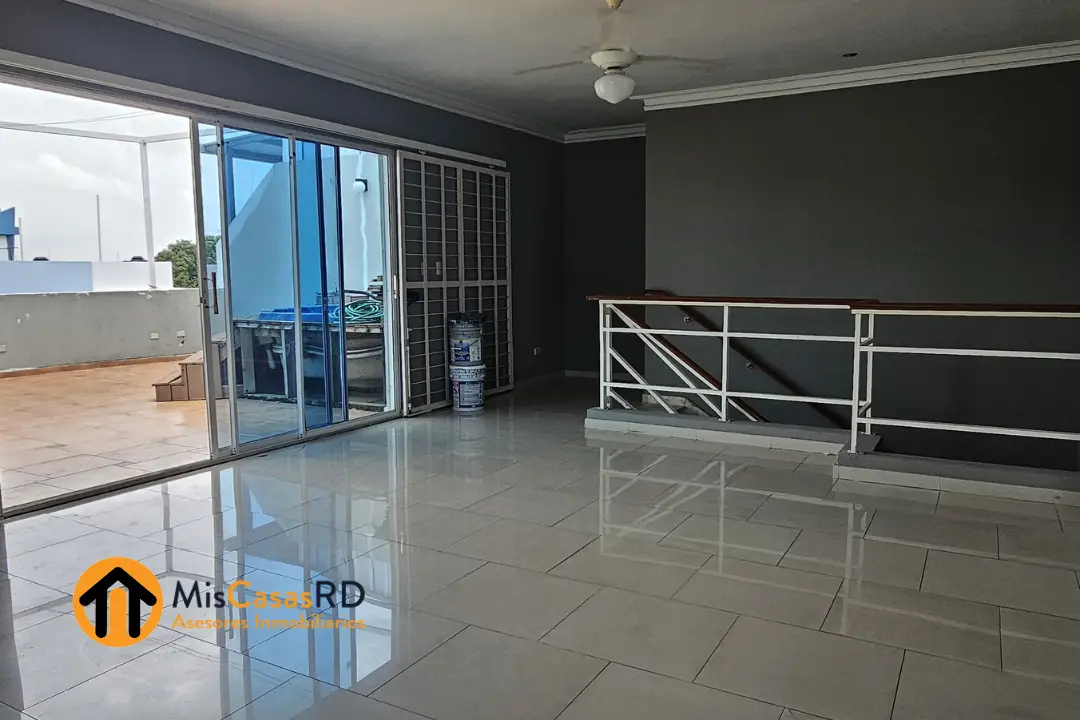 Amplio Penthouse en buenísima zona de Los Prados???? Foto 7251819-14.jpg