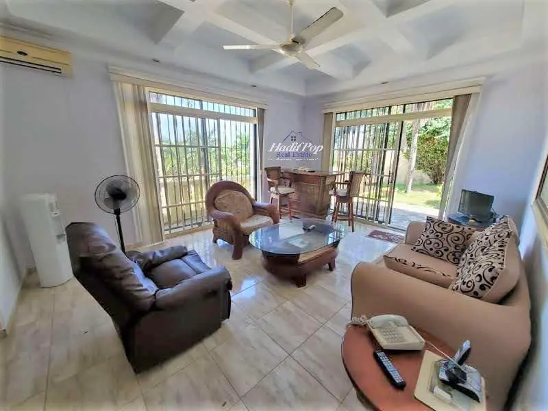 Amplia casa unifamiliar de dos niveles en Puerto Plata Foto 7251862-6.jpg