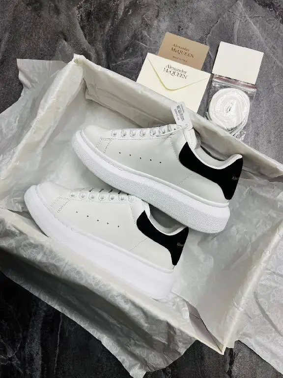 Tenis Sneaker Sneakers Alexander McQueen White Blanco 2K25  Foto 7252033-1.jpg
