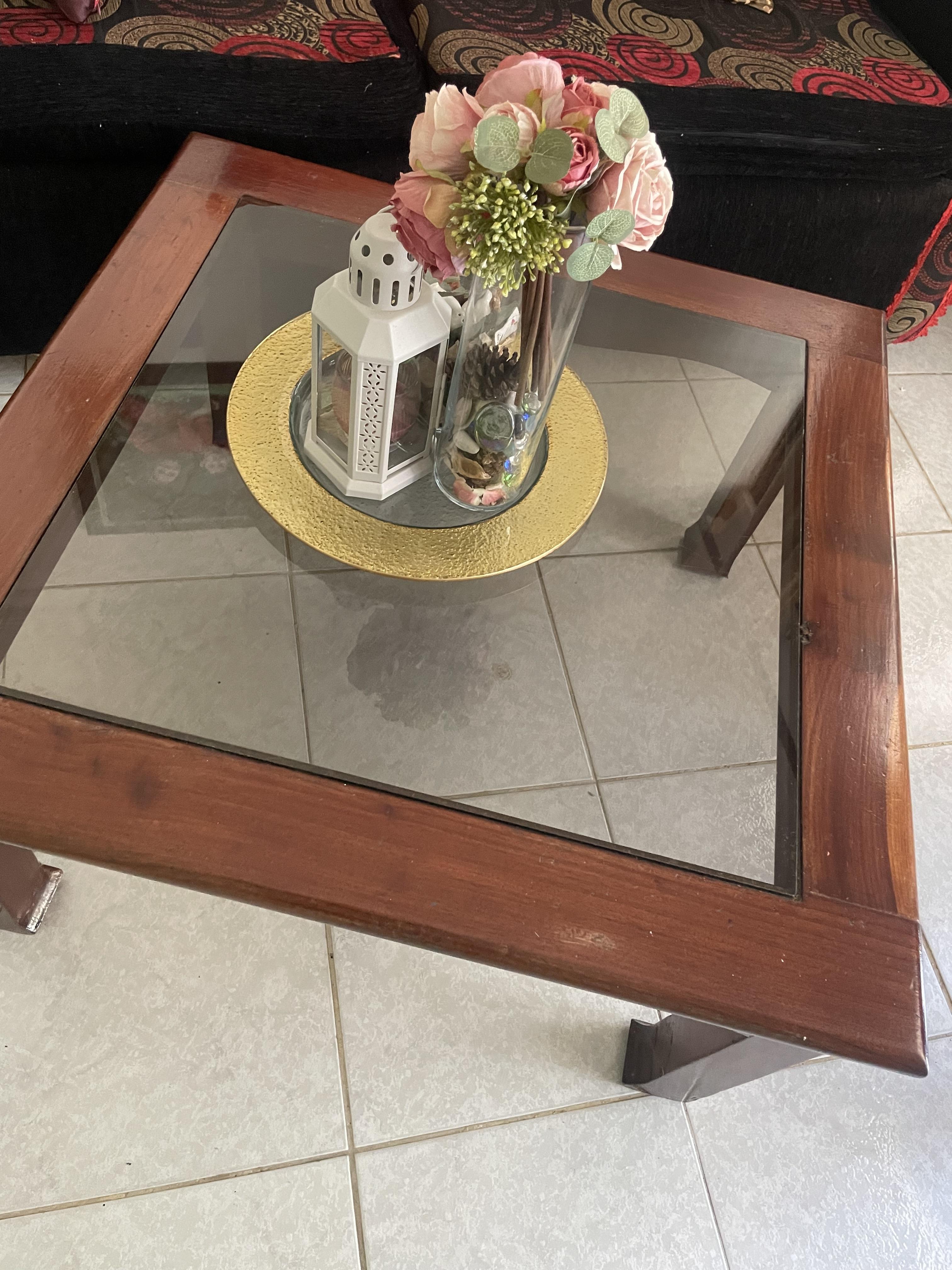 Mueble y mesa en caoba  Foto 7252049-8.jpg