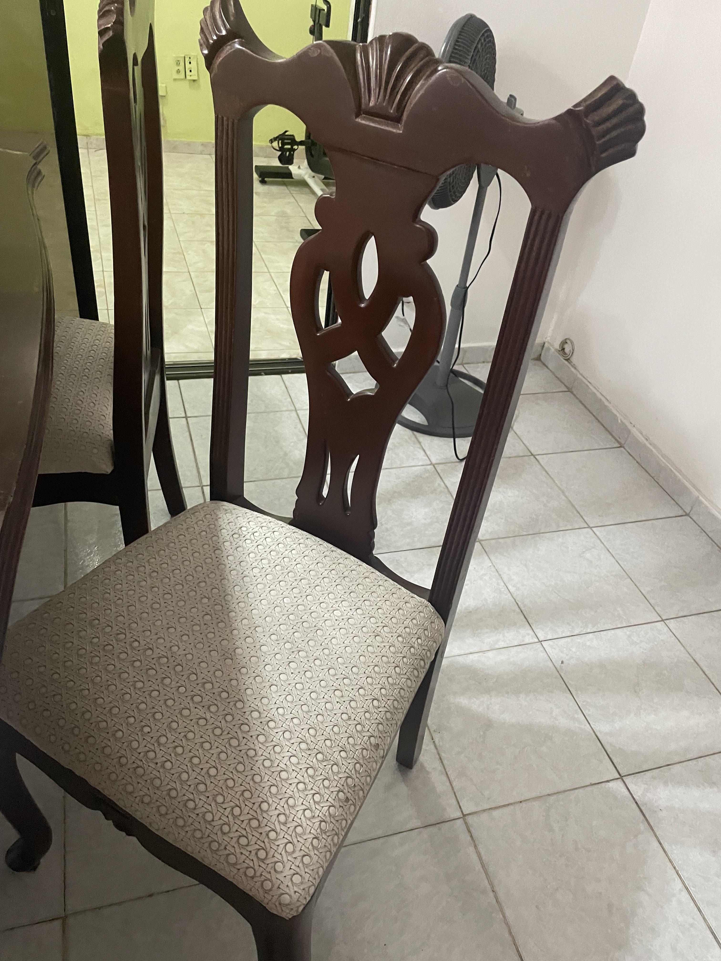 Comedor en caoba Luis xv  6 sillas .  Foto 7252050-7.jpg