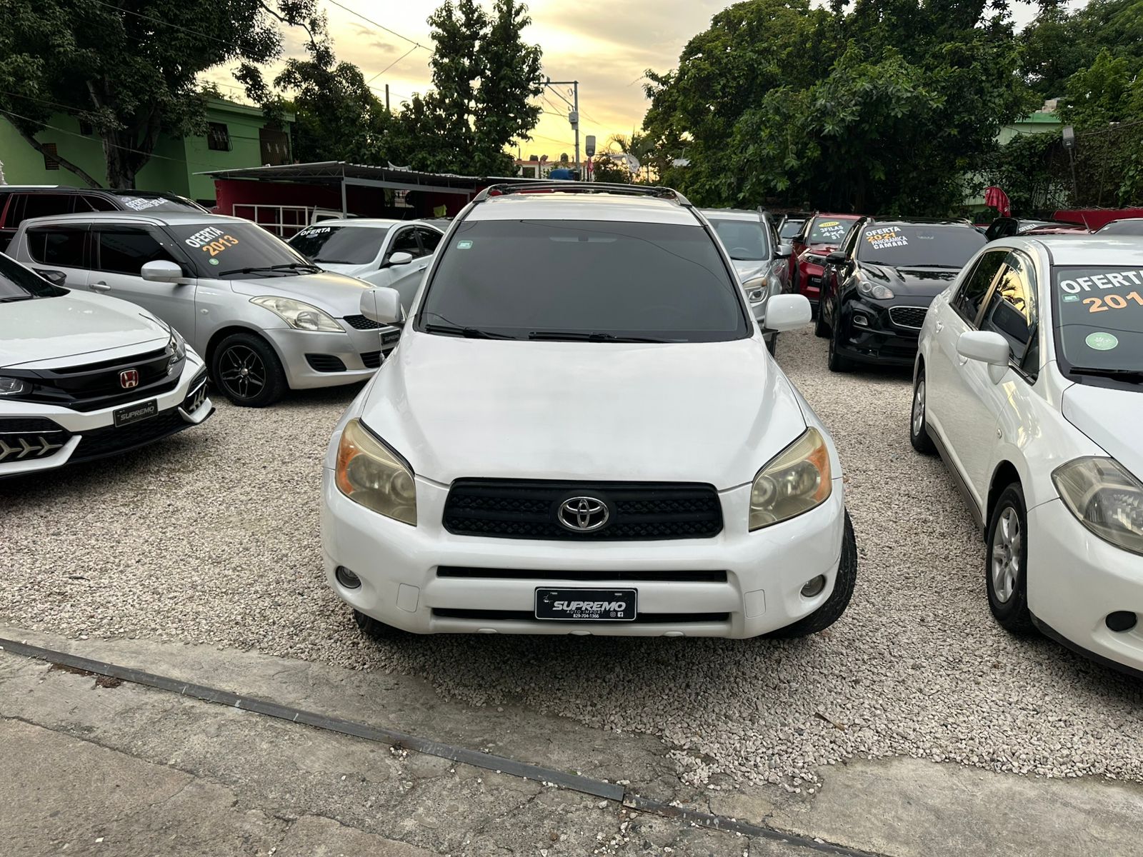 TOYOTA RAV4 LE  Foto 7252228-2.jpg