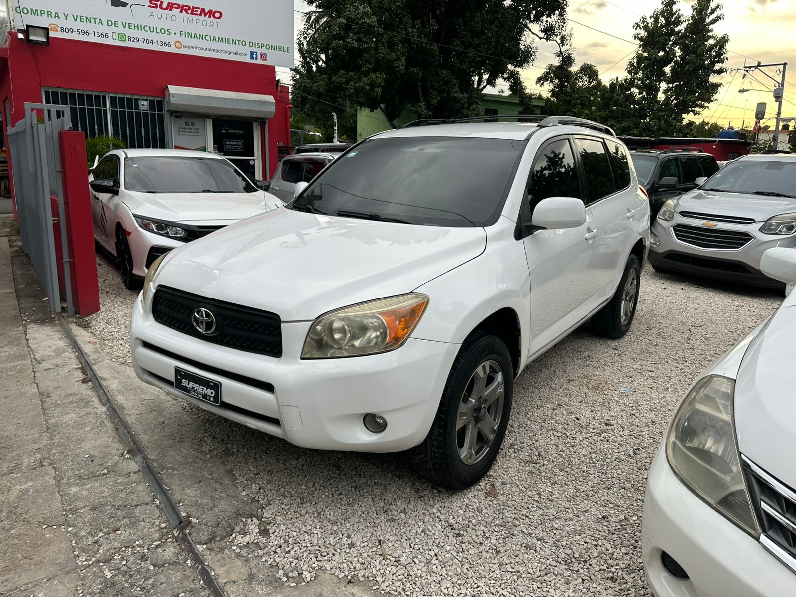 TOYOTA RAV4 LE  Foto 7252228-3.jpg