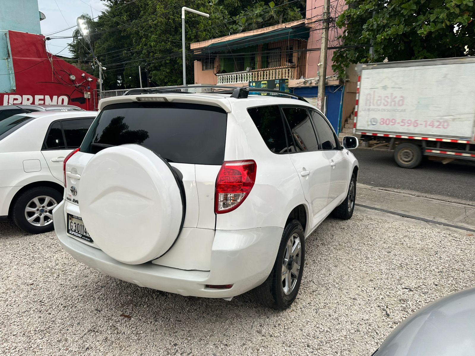 TOYOTA RAV4 LE  Foto 7252228-6.jpg