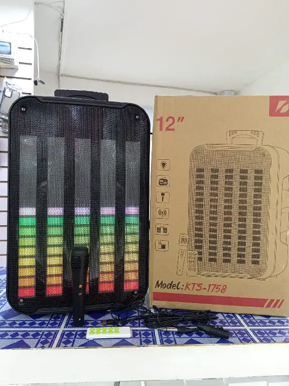 Bocina Recargable Bluetooth KTS 1758 Foto 7252317-1.jpg