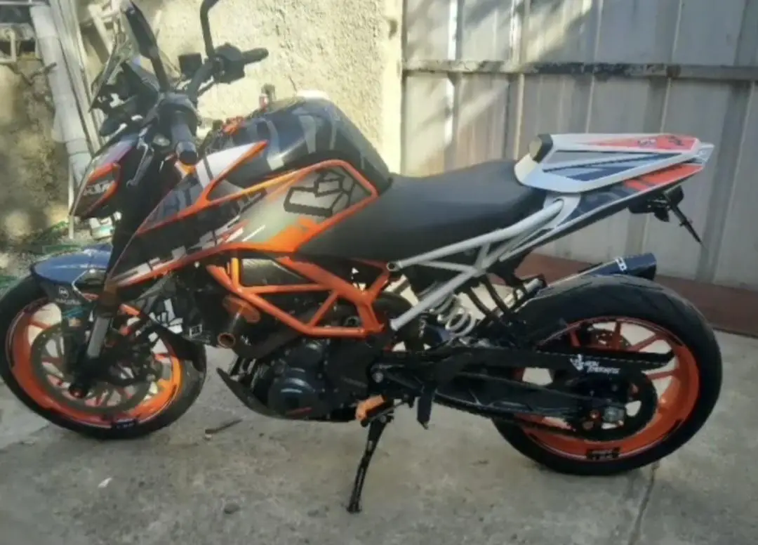 KTM Duke  390 2017 Foto 7252328-3.jpg