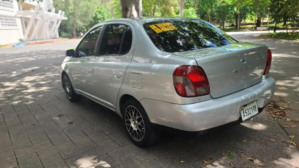 Toyota Echo 2001 Americano  Foto 7252412-6.jpg