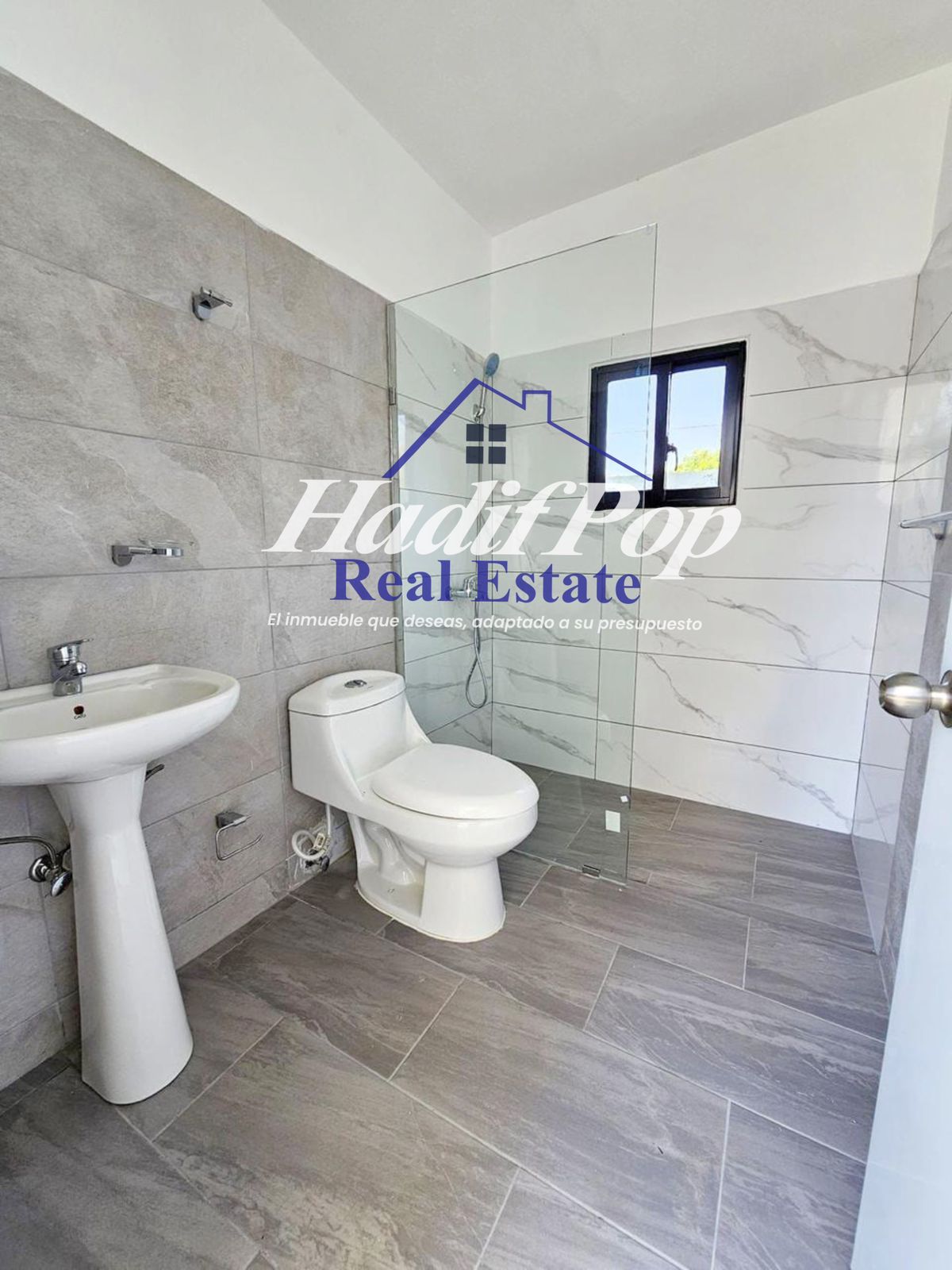 Coqueta moderna y agradable casa a la venta. En cabarete a pocos minut Foto 7252602-2.jpg