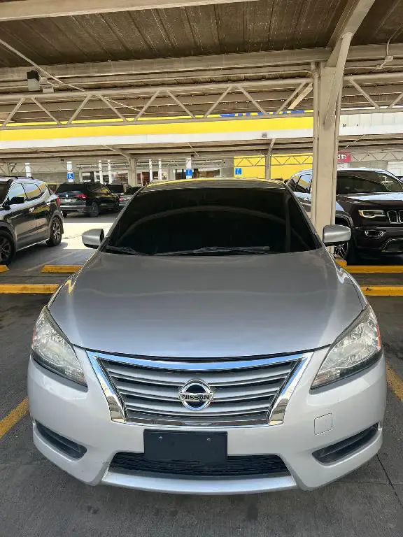 Nissan Sentra SV Foto 7252634-3.jpg