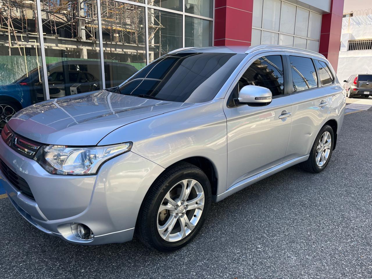 Mitsubishi Outlander 2015 en Santo Domingo DN Foto 7252679-2.jpg