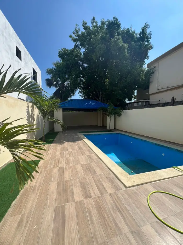 EN VENTA DE CASAS EN JARDINES DEL NORTE EN SANTIAGO Foto 7252696-2.jpg