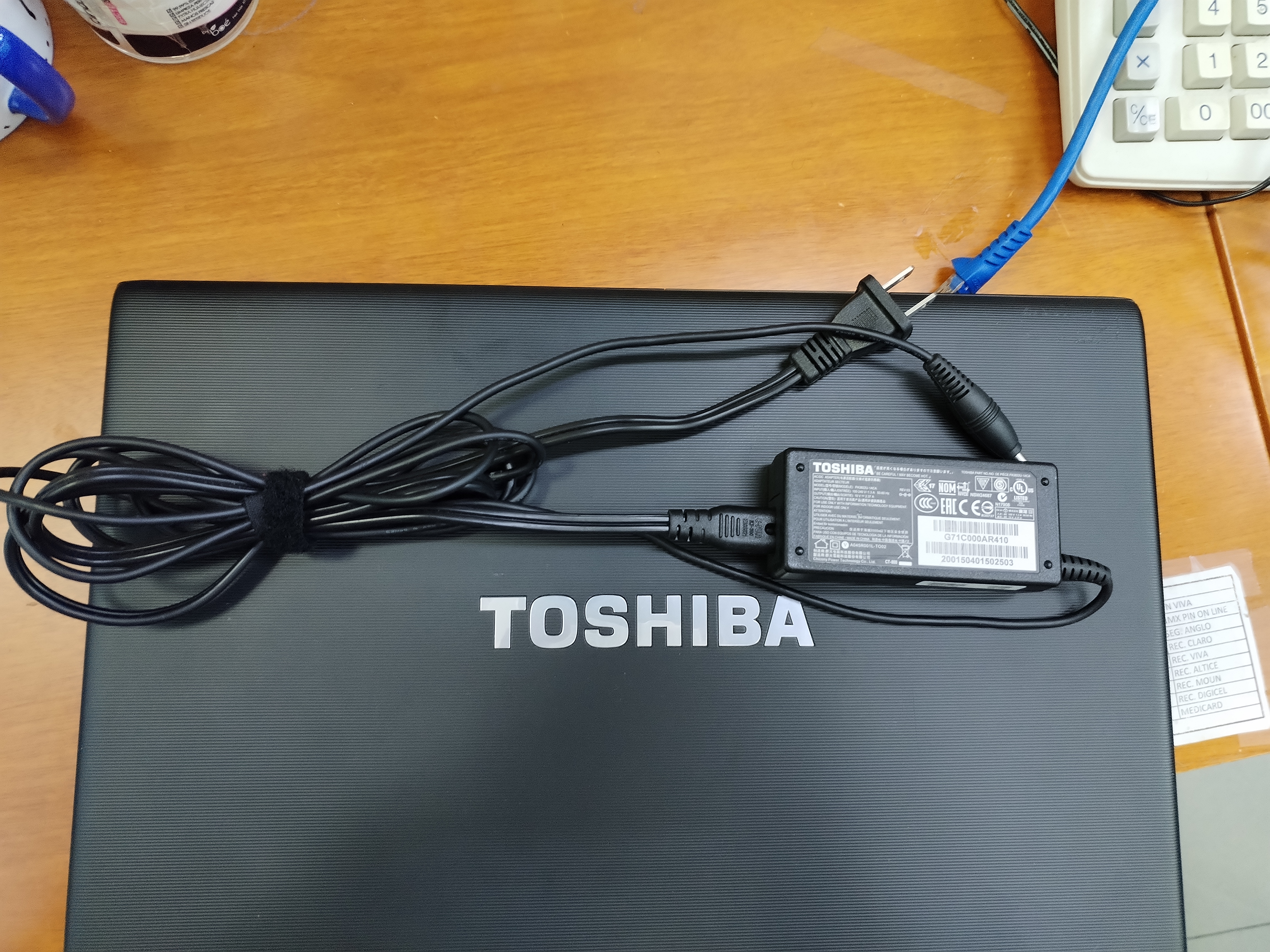 LAPTOD TOSHIBA TEKRA R-950 CORE 5 16 PLGDS. WINDOWS 11 PRO Foto 7252705-2.jpg