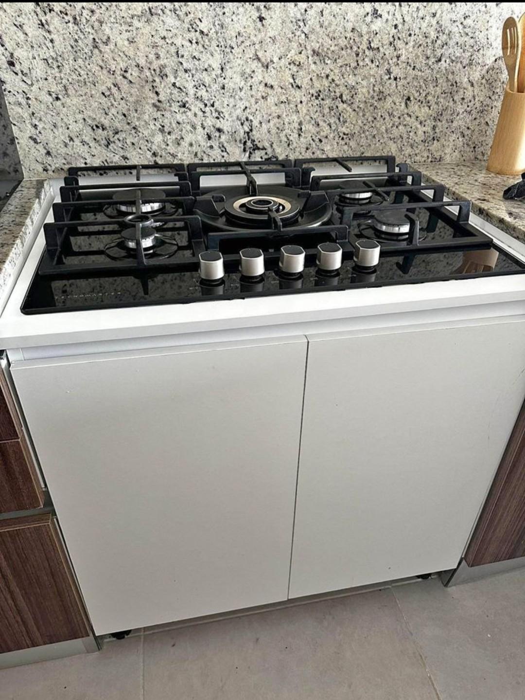 ESTUFA EMPOTRABLE USADA EN MUY BUENAS CONDICIONES CON MUEBLE INTEGRADO Foto 7253032-4.jpg