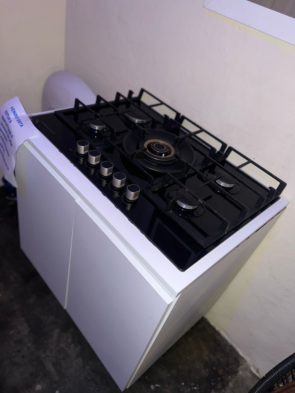ESTUFA EMPOTRABLE USADA EN MUY BUENAS CONDICIONES CON MUEBLE INTEGRADO Foto 7253032-9.jpg