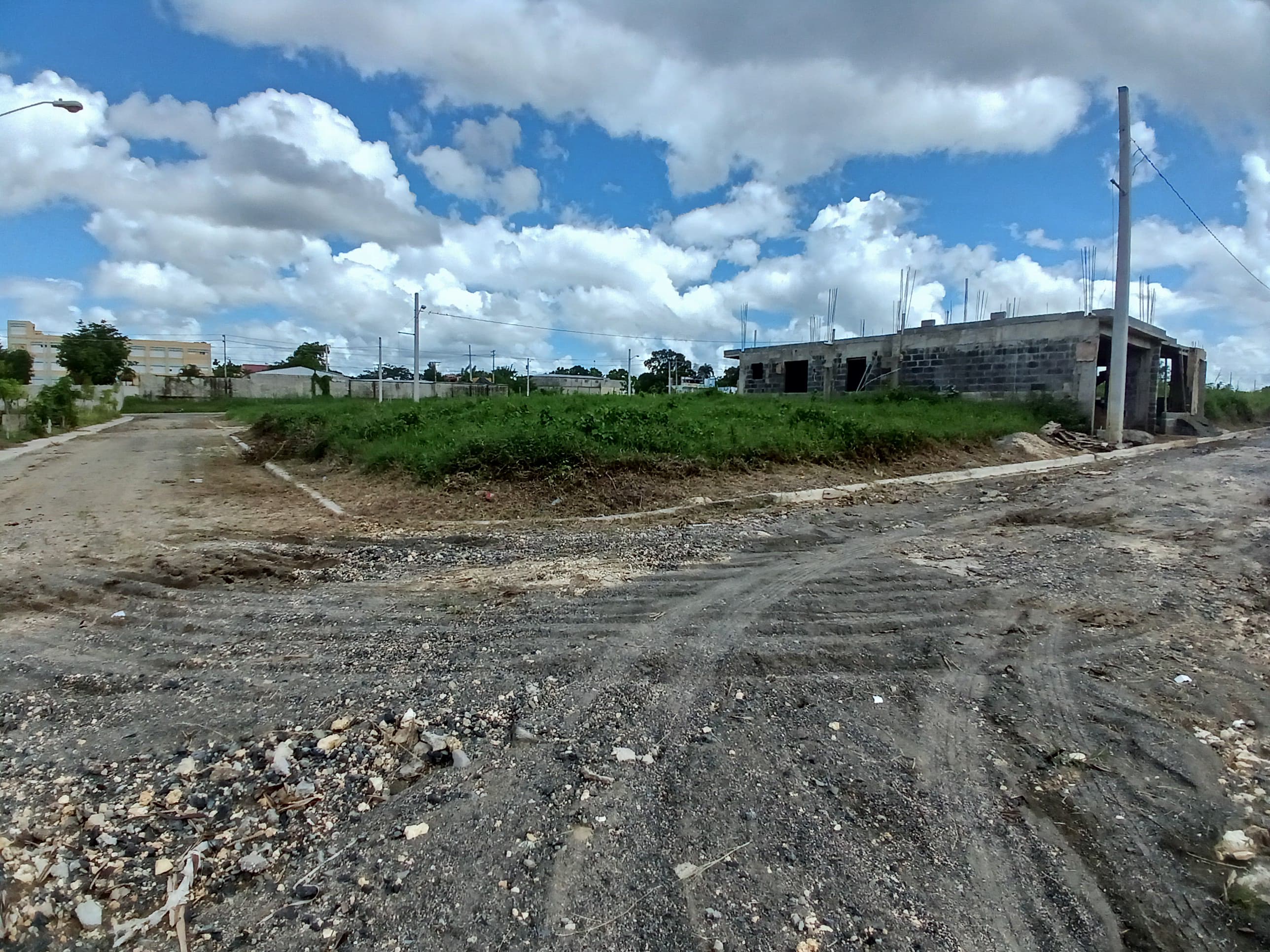 SEPARA TU SOLAR CON 20 MIL  PESOS EN RESIDEDNCIAL DE VILLA MELLA Foto 7253241-3.jpg