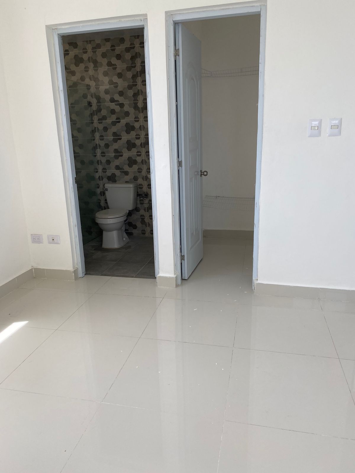 Alquiler apartamento de  3  habitaciones con todas las comodidades Foto 7253390-3.jpg