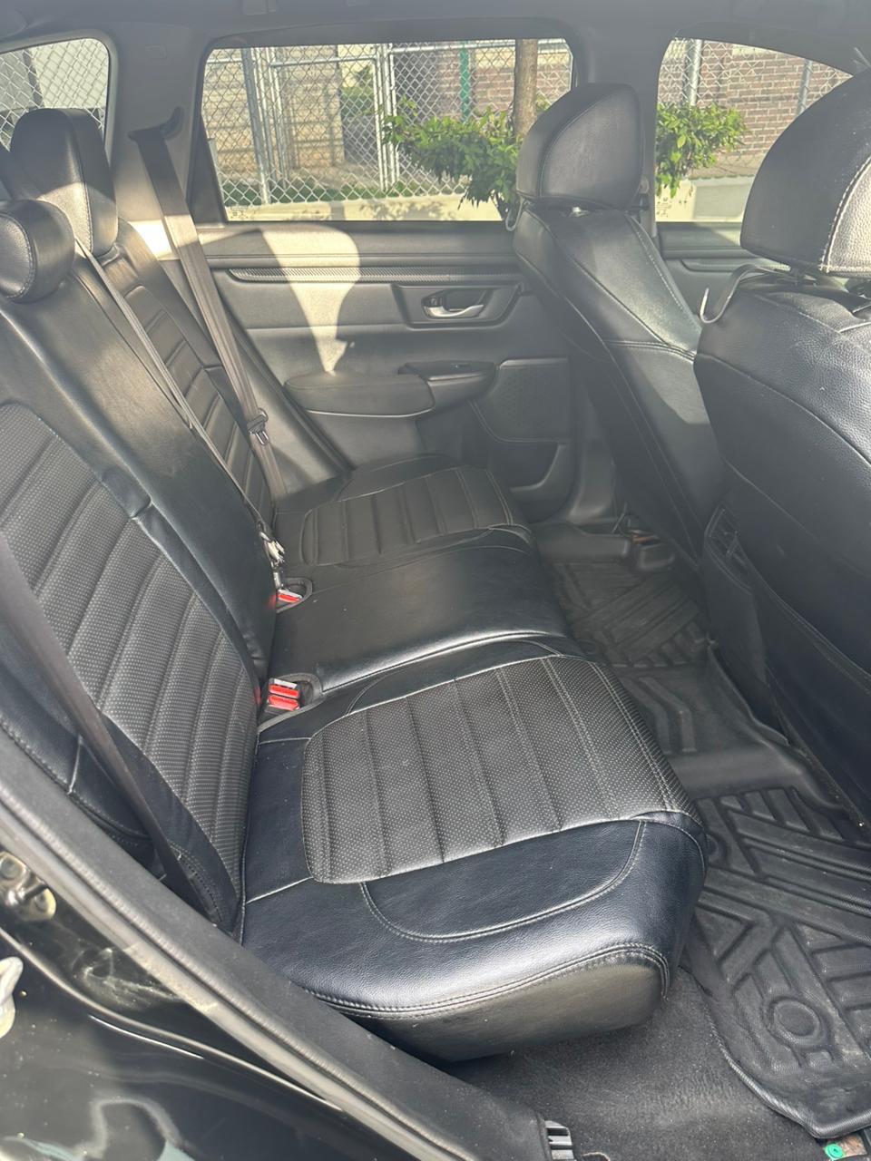 Modelo CRV LX 4x4 Marca Honda  Año 2019  Colo Negro Fuerza motriz 2400 Foto 7253453-3.jpg