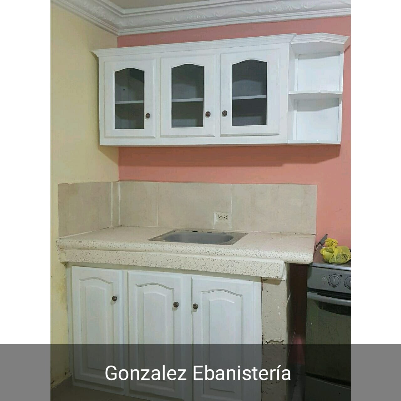 Gabinete blanco pequeño  Foto 7253518-1.jpg