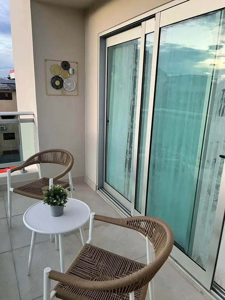 Se alquila moderno apartamento amueblado con hermosa vista a la ciudad Foto 7253559-3.jpg