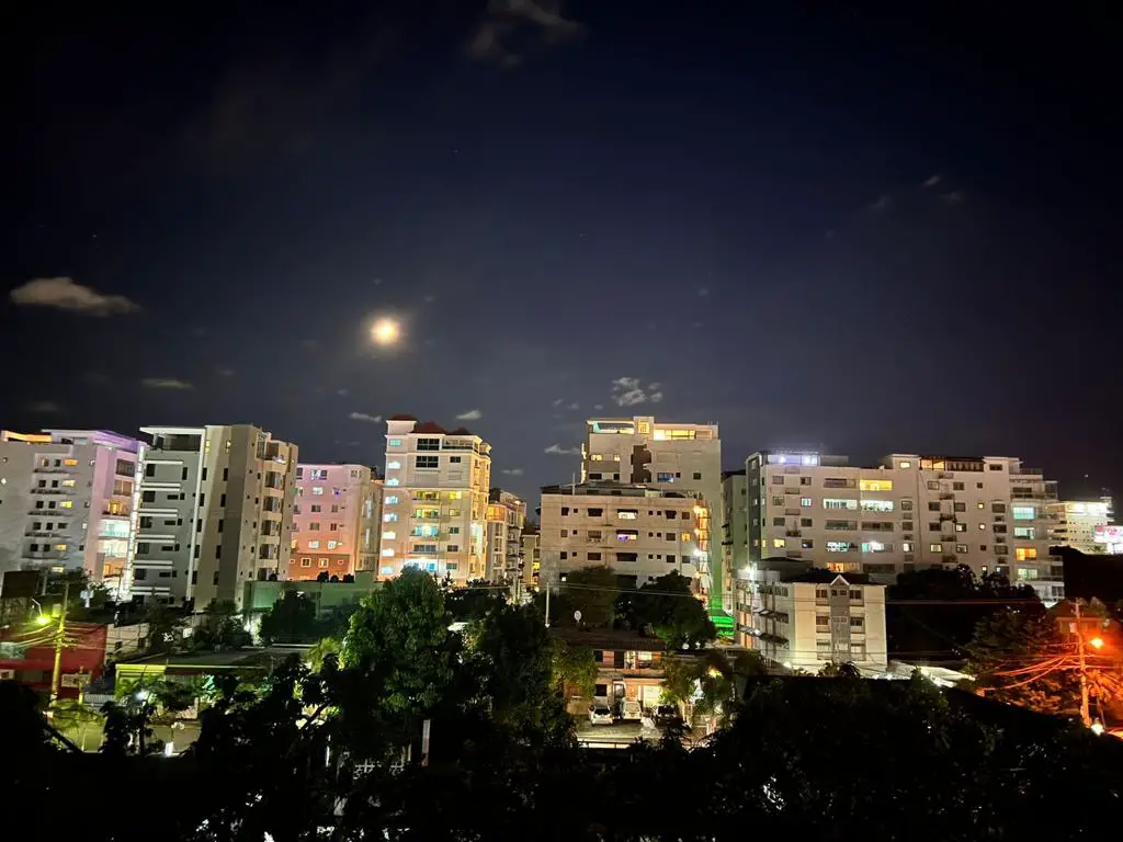 Se alquila moderno apartamento amueblado con hermosa vista a la ciudad Foto 7253559-8.jpg