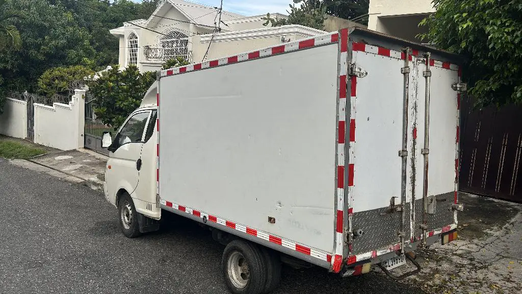 2009 Hyundai Porter II Refrigerado Foto 7253636-4.jpg