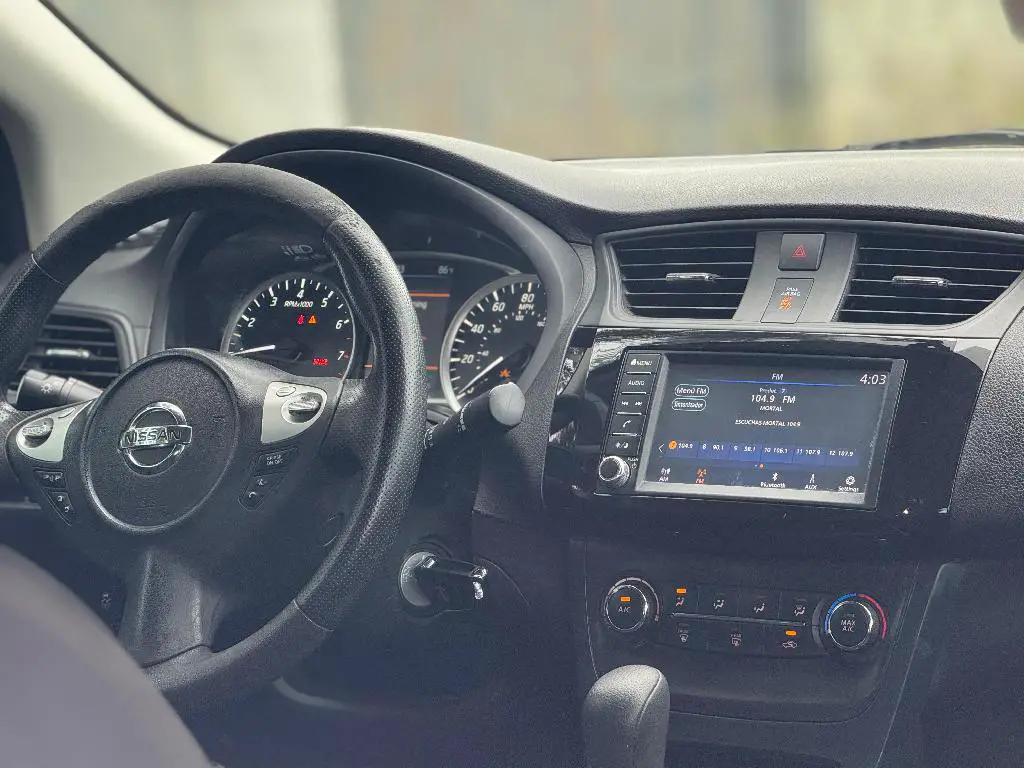 Nissan Sentra SV 2019 Foto 7253661-6.jpg