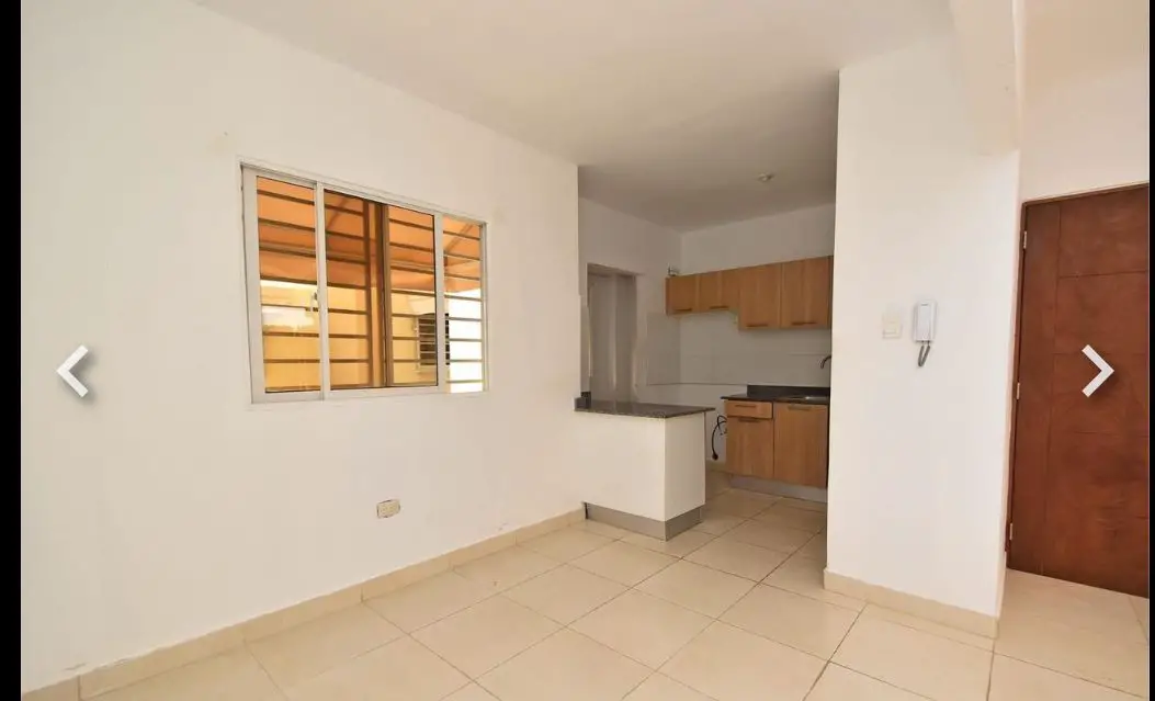 Apartamento en Venta 1er Nivel con 3  hab y 2 parqueos en Brisa Orient Foto 7253743-5.jpg