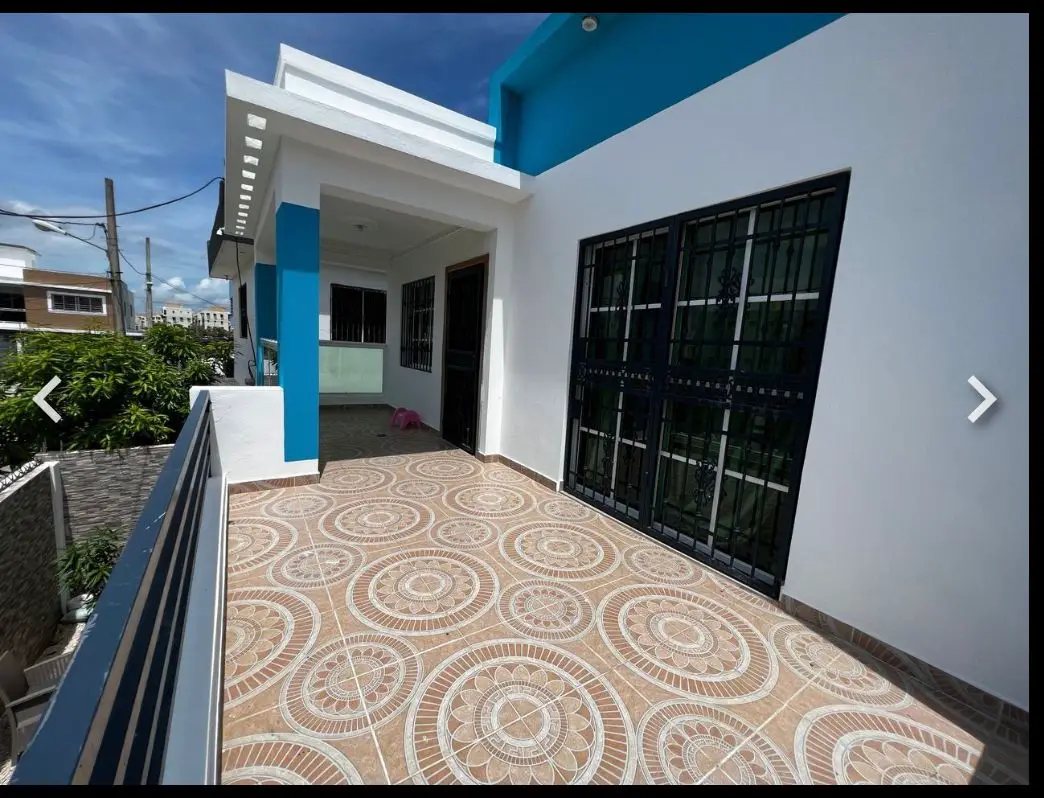 Casa de dos niveles con piscina ubicada en prado oriental próximo al s Foto 7253921-9.jpg