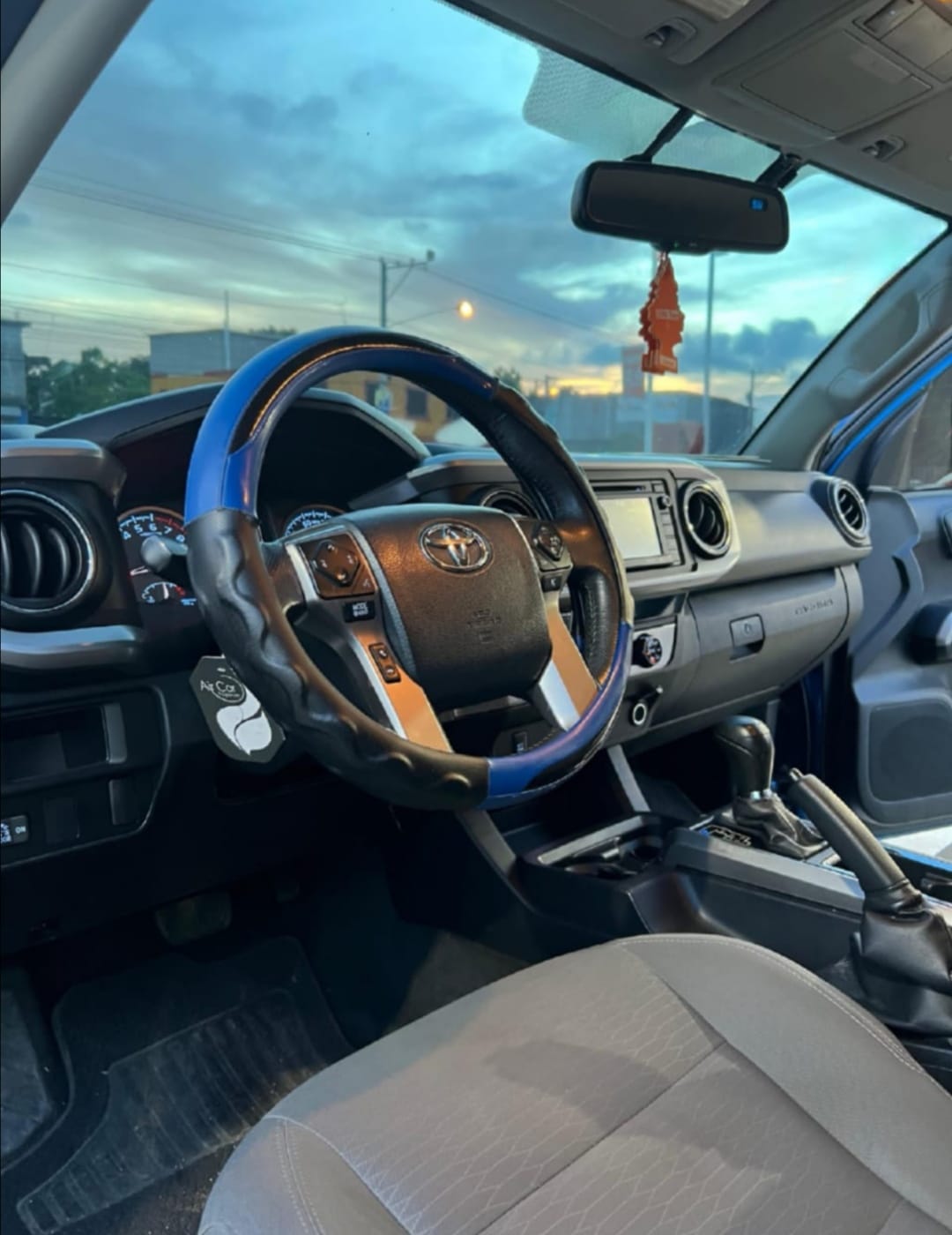 Toyota Tacoma 2016 Limited Foto 7253935-9.jpg