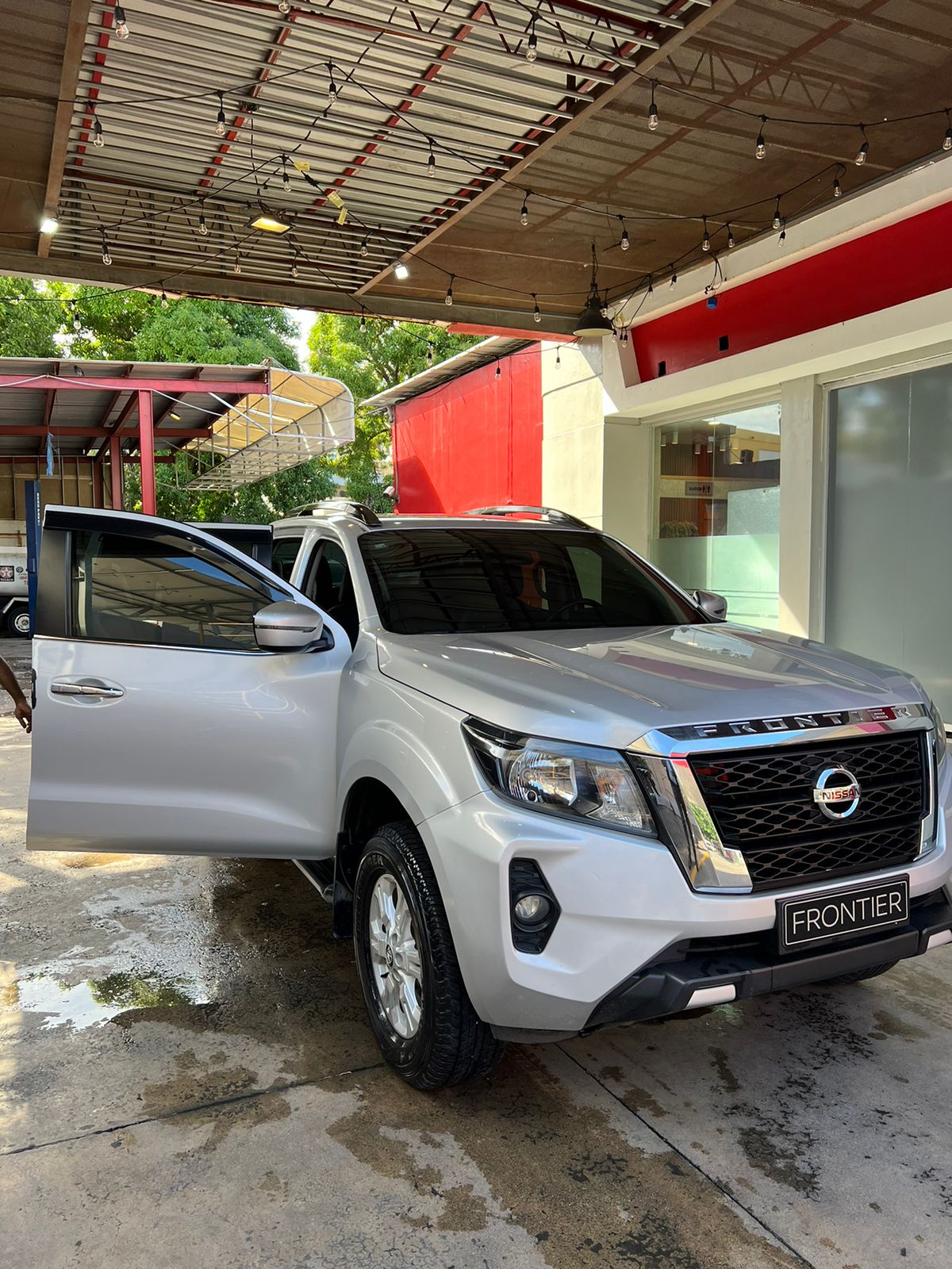 Nissan frontier 2022 único dueño  Foto 7253941-3.jpg