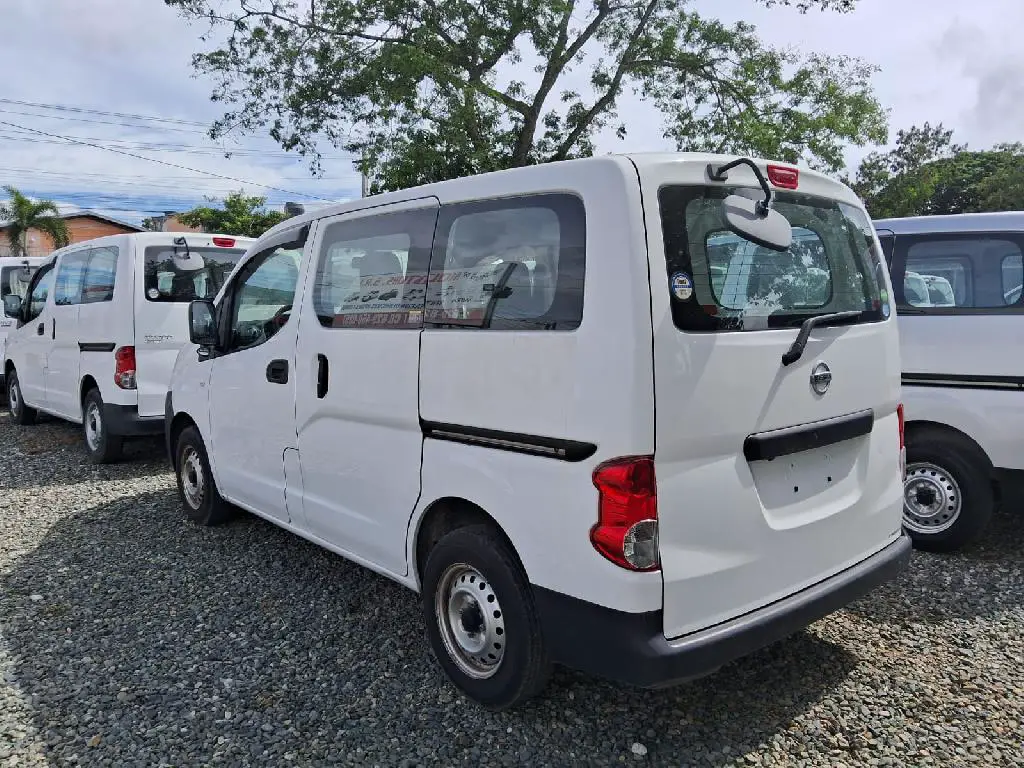 Nissan NV200 Vanette 2019 de carga Foto 7254357-2.jpg
