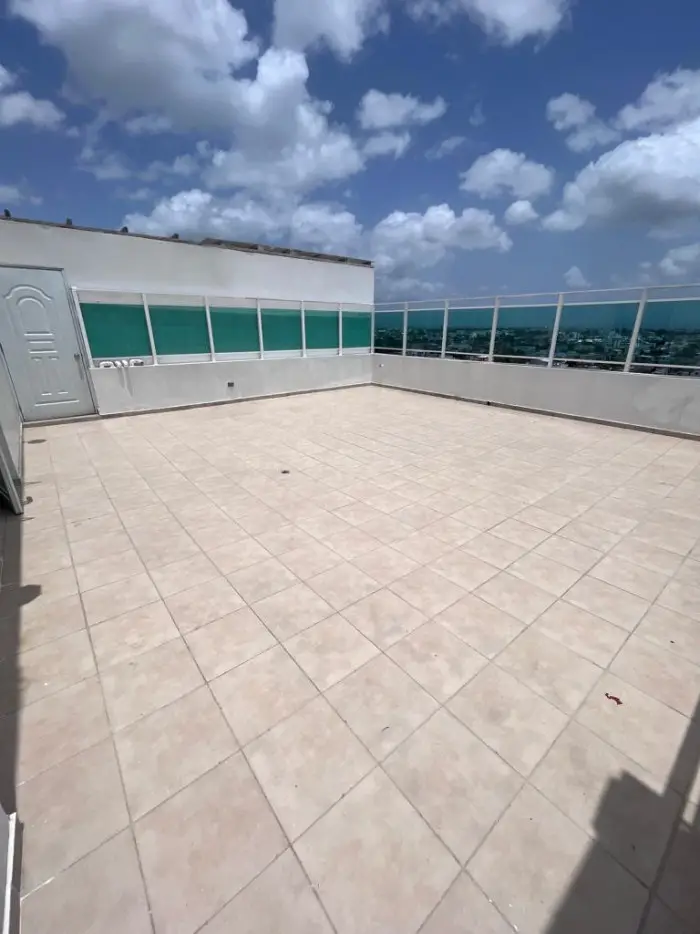 Apartamento con Linea Blanca en Evaristo Morales Foto 7254405-2.jpg