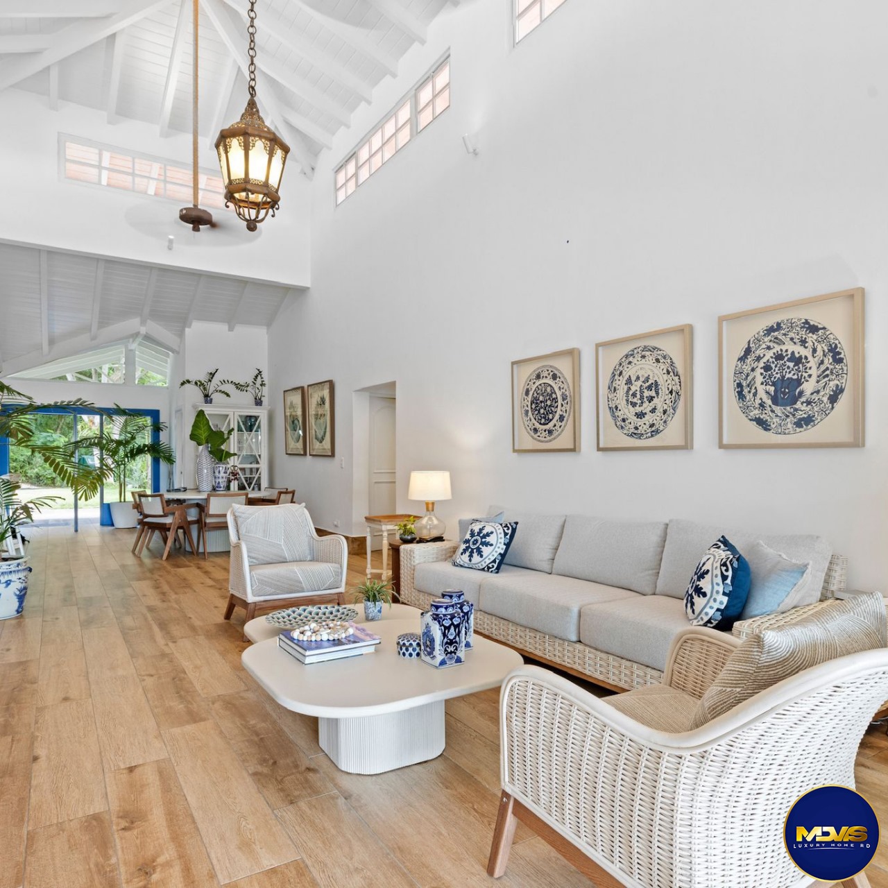 Villa familiar ubicada en una de las zonas mas exclusivas de la Romana Foto 7254425-4.jpg