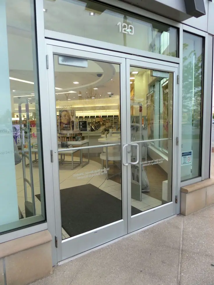 Puertas comercial de aluminio Seguridad y estilo para tu negocio! Foto 7254606-2.jpg