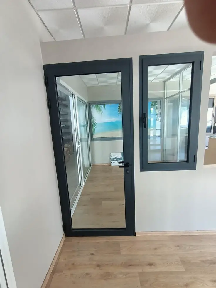 Puertas P40 Durabilidad y diseño en una sola pieza. Foto 7254619-2.jpg