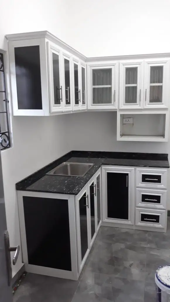 Gabinetes de aluminio Durabilidad y estilo en tu cocina! Foto 7254685-5.jpg