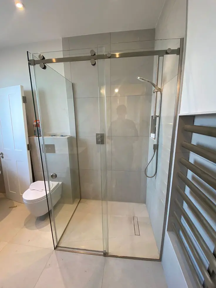 Mamparas de vidrio Elegancia y funcionalidad para tu baño! Foto 7254691-3.jpg