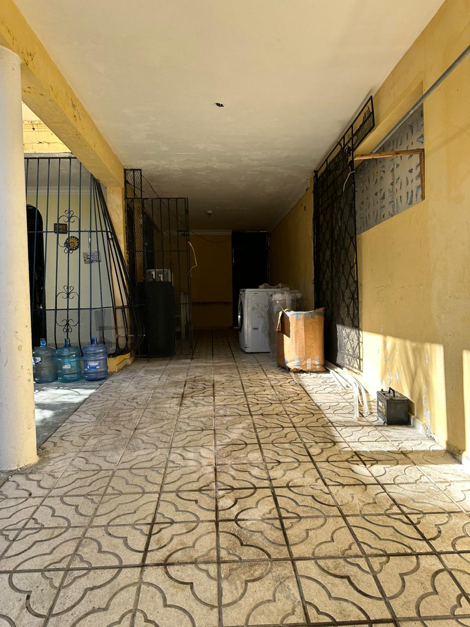 Se Alquila Casa de 2 Niveles En Vista Hermosa  Santo Domingo Este  Foto 7254818-9.jpg