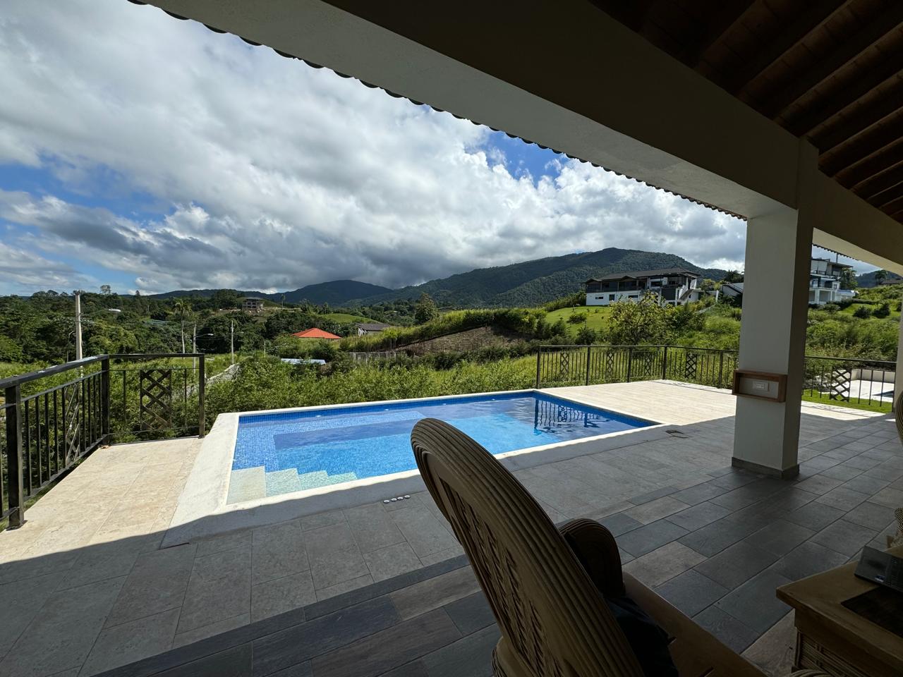 Hermosa Villa en proyecto cerrado disponible para la Venta y renta en  Foto 7254886-5.jpg