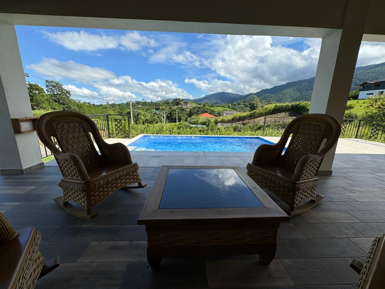 Hermosa Villa en proyecto cerrado disponible para la Venta y renta en  Foto 7254886-6.jpg