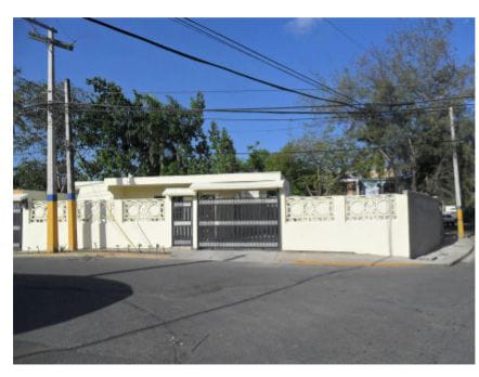 CASA EN VENTA EN LA CALLE PRINCIPAL RESIDENCIAL MELLA Santo Domingo Es Foto 7255013-1.jpg