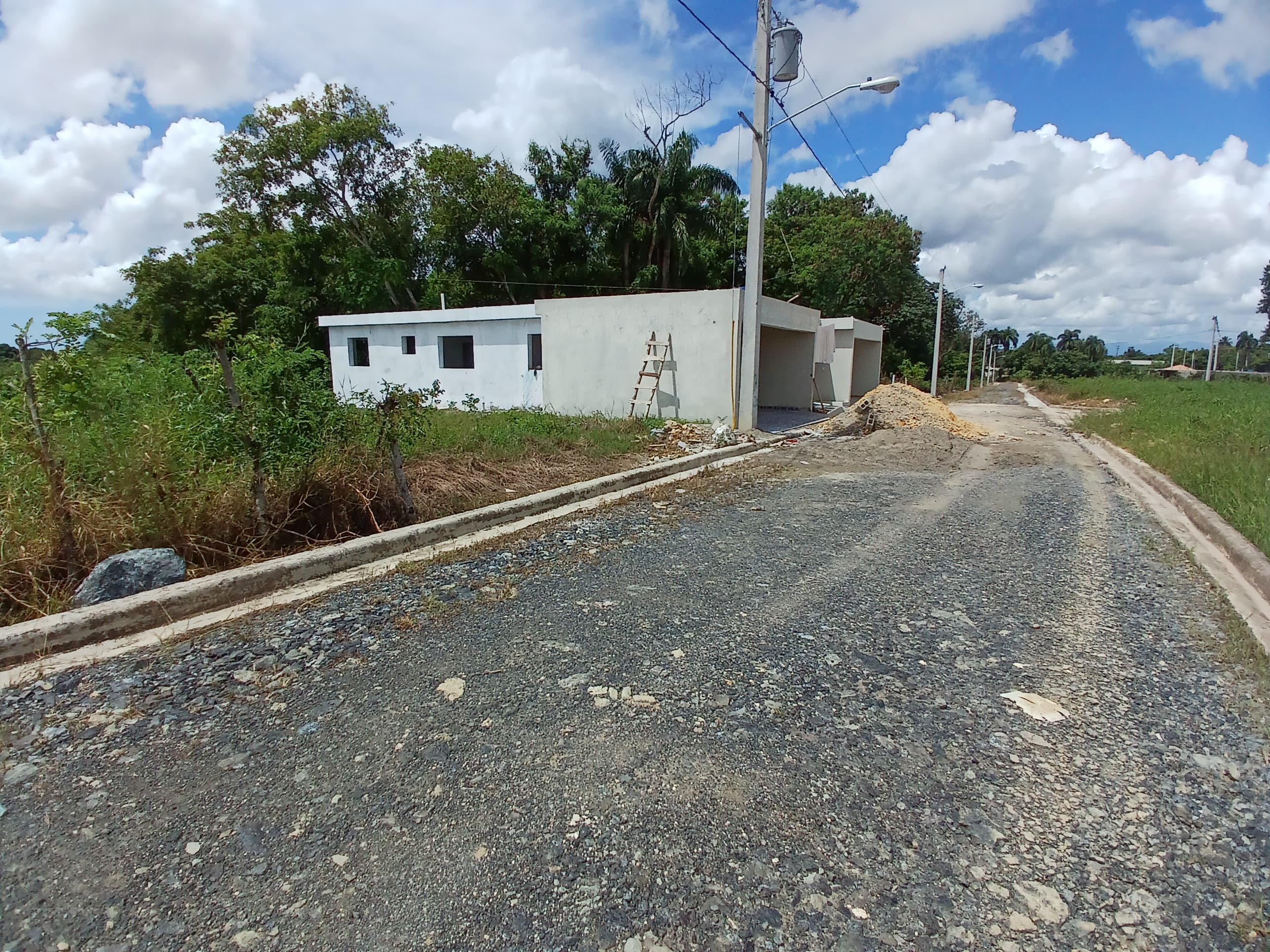 SEPARA TU SOLAR CON 20MIL PESOS  EN VILLA MELLA Foto 7255370-4.jpg